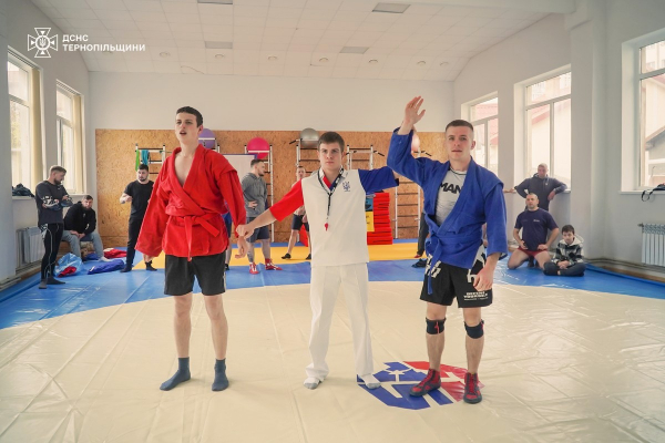 Тернопільські рятувальники здобули «срібло» на чемпіонаті з самбо (фото)