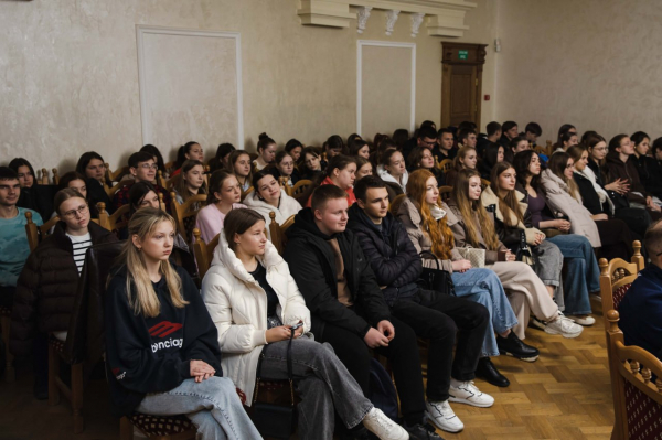 Ректор Нідерландської бізнес-академії розкрив особливості лідерства для студентів ЗУНУ в Тернополі (ФОТО)