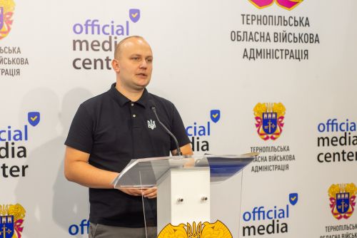 У тернопільських дорожників масові перевірки: керівник Служби відновлення Микола Довгошия перетворює роботу на сімейний безнес