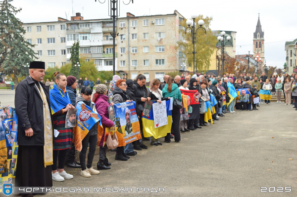 У Чорткові відбулася мирна акція «Безвісти зниклі і полонені – не забуті» (фото)
