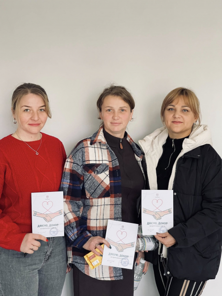 День донора у Теребовлі: 60 людей допомогли врятувати десятки життів (фото)
