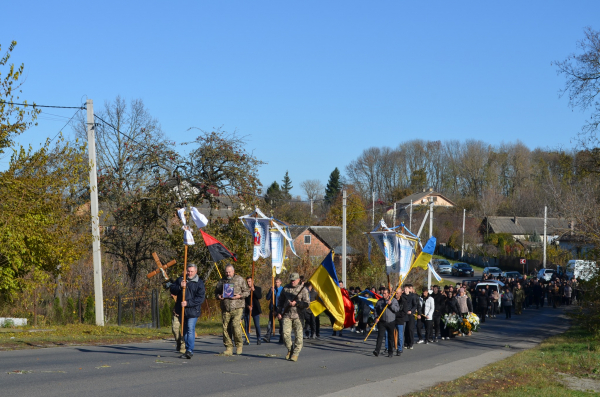 На Чортківщині попрощалися із загиблим Героєм Ярославом Підгірним (фото)