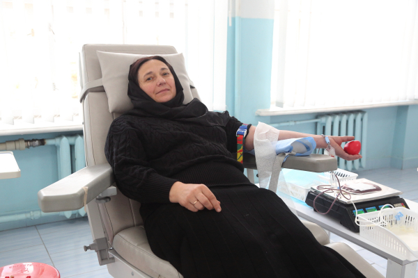 У Тернополі десятки людей здали кров в пам'ять про медика та воїна Івана Попіля (фото)