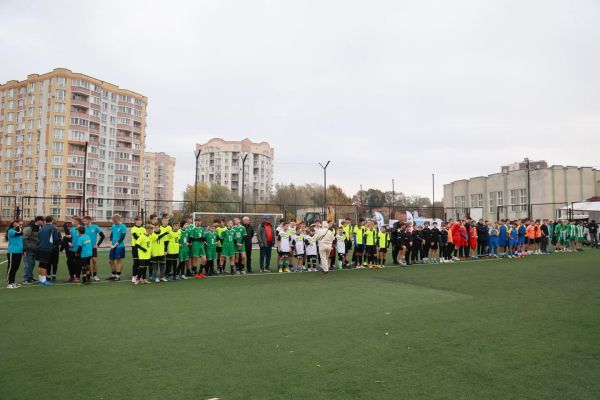 Перший футбольний турнір «Кубок єдності» для школярів відбувся у Тернополі (фото)