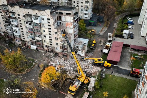 У Хмельницькому під завалами після вибуху знайшли тіла двох людей (фото, відео)