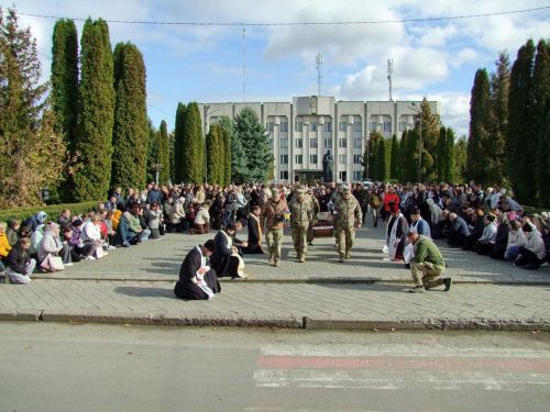 Герой, який загинув у день народження: на Тернопільщині попрощалася з В’ячеславом Меланченком (фото)