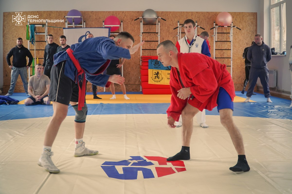 Тернопільські рятувальники здобули «срібло» на чемпіонаті з самбо (фото)