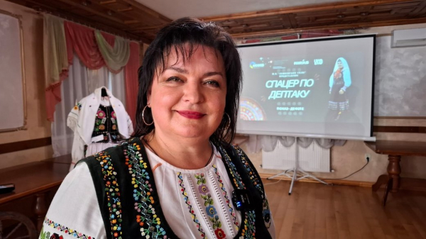 У Монастириськах показали колекцію лемківських костюмів (фото, відео)