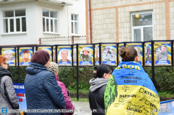 У Чорткові відбулася мирна акція «Безвісти зниклі і полонені – не забуті» (фото)