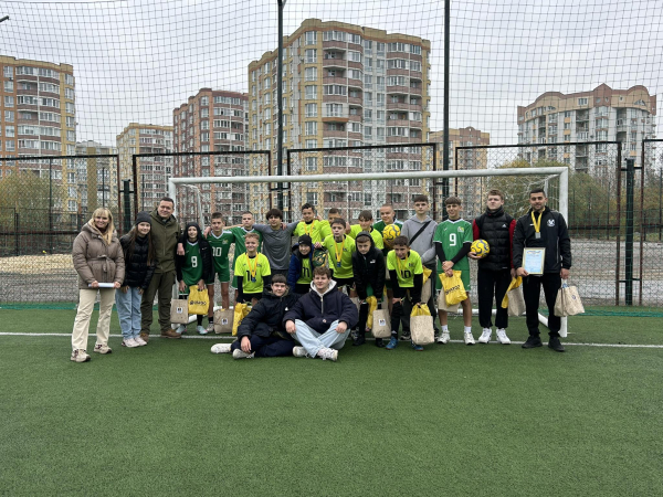 Перший футбольний турнір «Кубок єдності» для школярів відбувся у Тернополі (фото)
