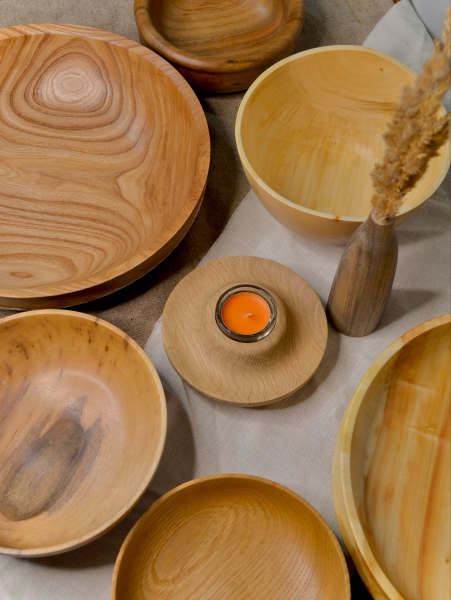 У Тернополі в ТНПУ відкрили виставку дерев’яного мистецтва на підтримку ЗСУ (фото)