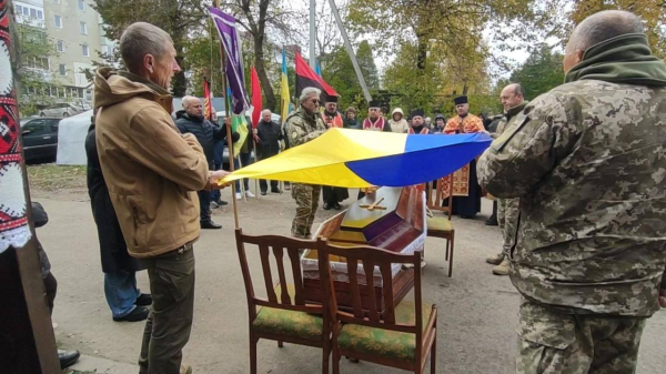 У Козівській громаді провели в останню дорогу ветерана війни Віталія Саніцького (фото)
