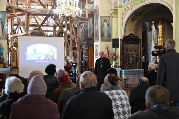 У Бережанах погасили ювілейну марку з нагоди 160-річчя митрополита Андрея Шептицького (фото)