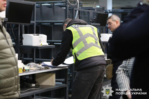 У вибуху на «Укрпошті» у Києві підозрюють мешканця Тернополя (фото)