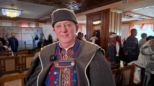 У Монастириськах показали колекцію лемківських костюмів (фото, відео)