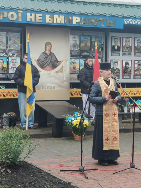 День Гідності та Свободи: урочистості та молитва у Підволочиській громаді (фото)