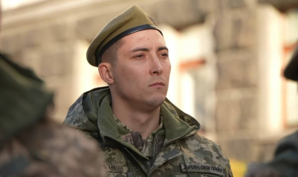 Захисник із Тернопільщини Андрій Семаник отримав від президента нагороду «За мужність» (фото)