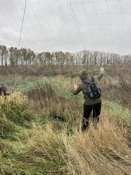 Тернополяни допомагали з облаштуванням оборонних рубежів на передовій (фото)
