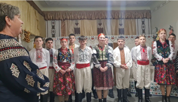 Атмосферні вечорниці на Андрія: як на Бережанщині зберігають давні традиції (фото, відео)