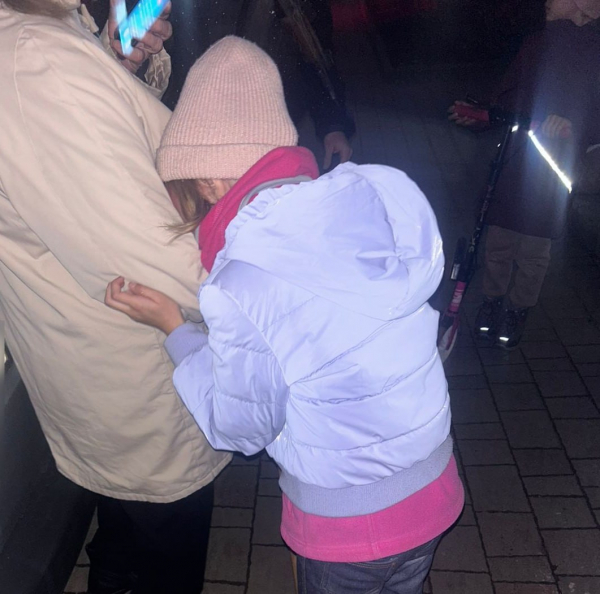 У Тернополі патрульні оперативно розшукали зниклу дівчинку (фото)