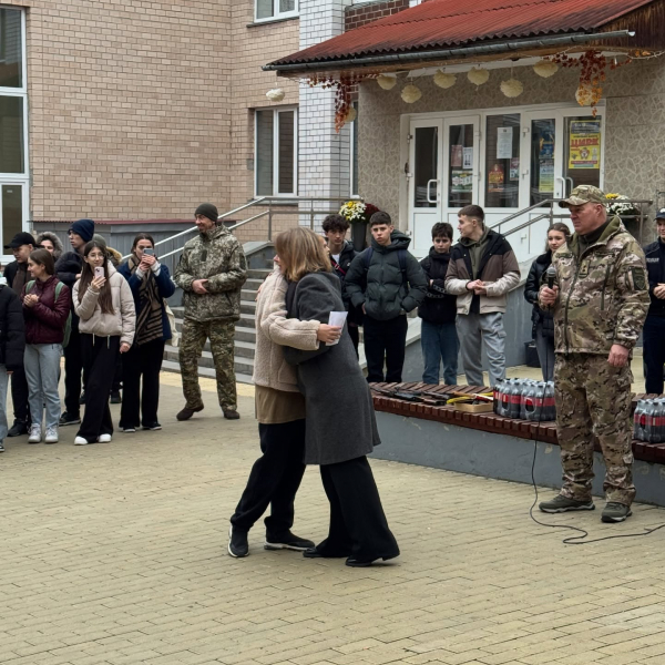 Школярі в Тернополі змагалися за перемогу у військово-спортивній естафеті, памʼяті Героя України Сергія Коновала (ФОТО)