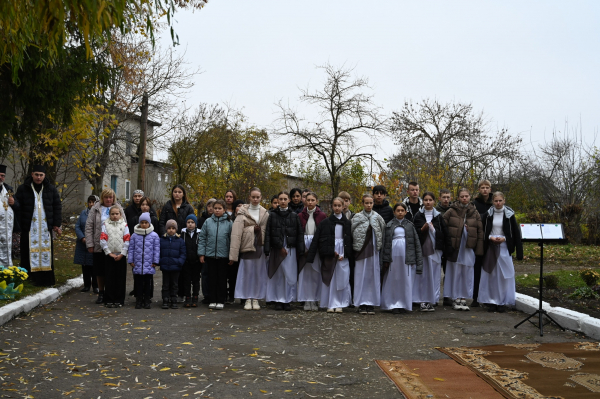 У Лановецькій громаді відкрили меморіальну дошку загиблому захиснику Віктору Шевчуку (фото)