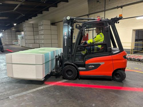 У Борщеві будується завод німецької компанії Knauf: першу продукцію вже виготовлено (фото)