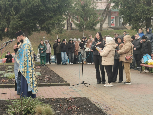 День Гідності та Свободи: урочистості та молитва у Підволочиській громаді (фото)