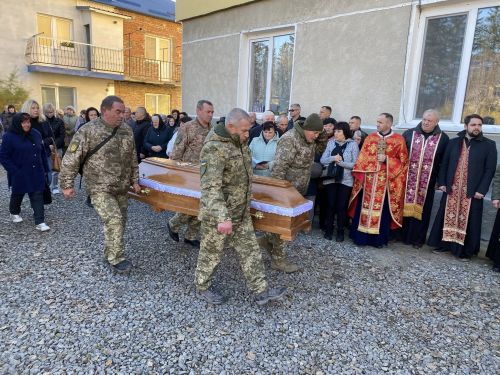 У Козівській громаді зустріли полеглово воїна Олега Нагірного (фото)