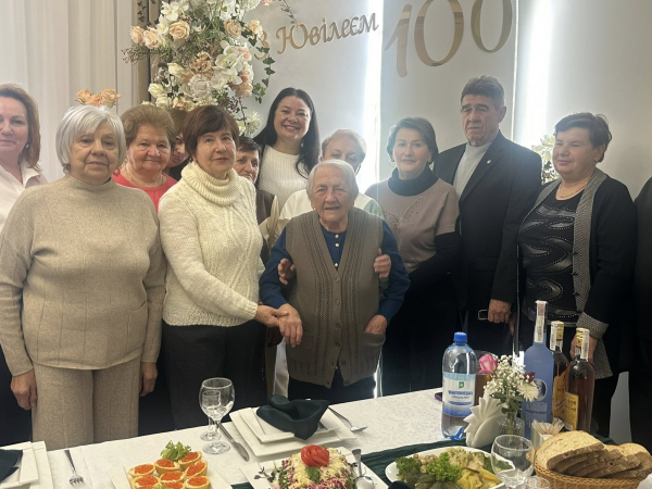 Мешканка Підволочищини відсвяткувала 100-річний ювілей (фото)
