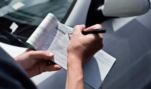 У Тернополі оштрафували водія Porsche Cayenne, який порушив правила обгону (відео)