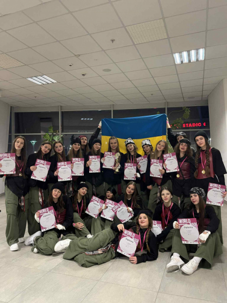 Тернопільська студія «Freestyle» тріумфувала на Чемпіонаті світу з танцю в Польщі (фото)
