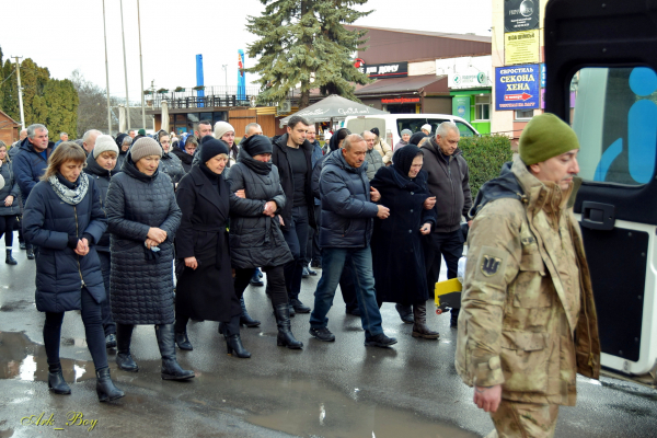 У Шумській громаді попрощалися з воїном Юрієм Доптуном