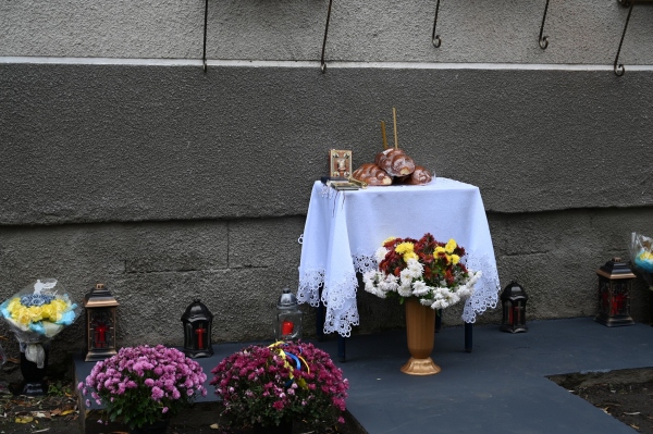 У Лановецькій громаді відкрили меморіальну дошку загиблому захиснику Віктору Шевчуку (фото)