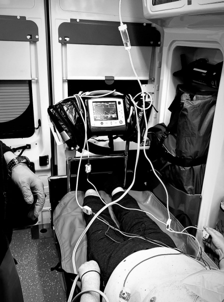 Тернопільські медики врятували чоловіка, в якого раптово зупинилося серце (фото)