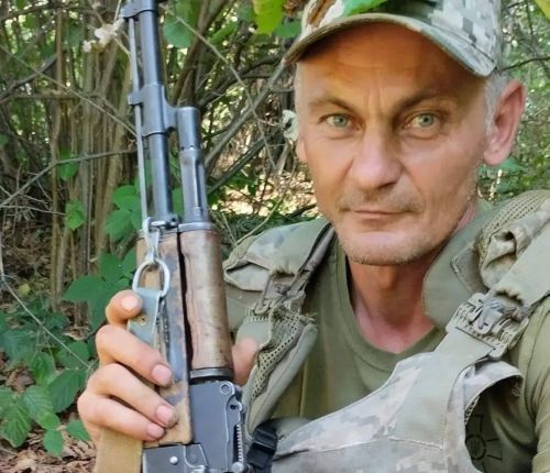 У Борщівській громаді оголосили дводенну жалобу за загиблим воїном Анатолієм Сергієнком (фото)