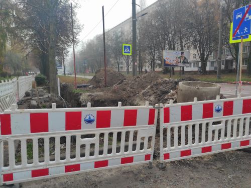 На Київській у Тернополі повністю міняють каналізаційну систему (відео)