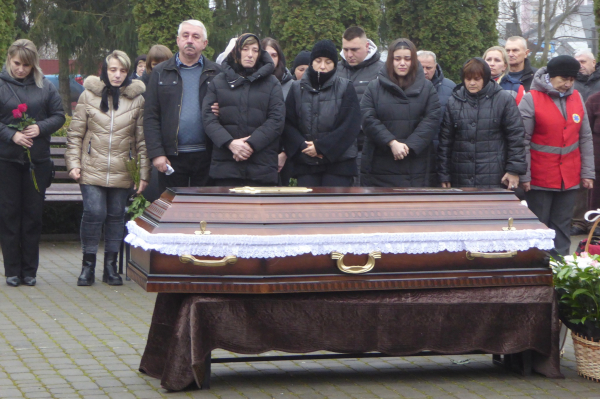 У Шумській громаді зустріли тіло загиблого захисника Романа Шупінського (фото)