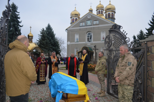 На Чортківщині попрощалися з Героєм Сергієм Возним (фото)