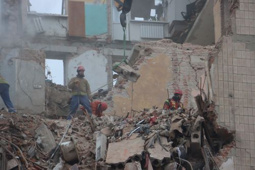 Ще дві жертви виявили на вул. Стуса: кількість загиблих після ракетного удару зросла до 33