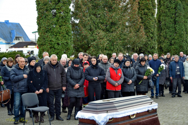 У Шумській громаді попрощалися з воїном Юрієм Доптуном