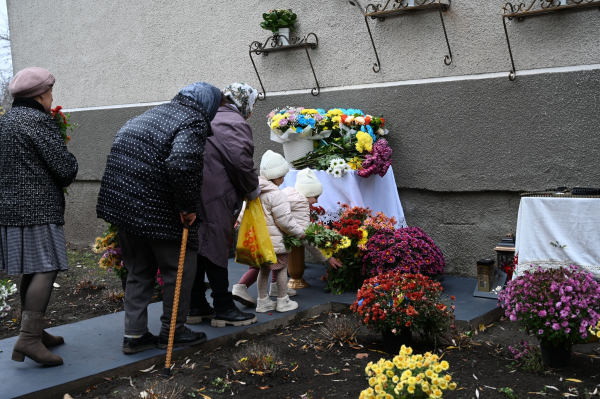 У Лановецькій громаді відкрили меморіальну дошку загиблому захиснику Віктору Шевчуку (фото)