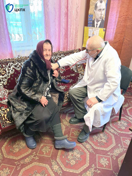 Медичні послуги для всіх жителів громад: на Тернопільщині працює вакцинальний автобус (фото)