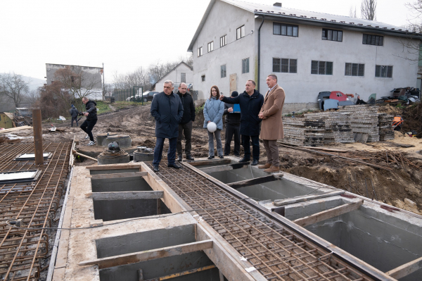 У Заліщиках триває реконструкція очисних споруд за підтримки ЄС (фото)