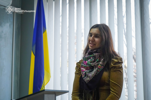 Вражена роботою рятувальників, тернополянка написала їм вірш (фото)