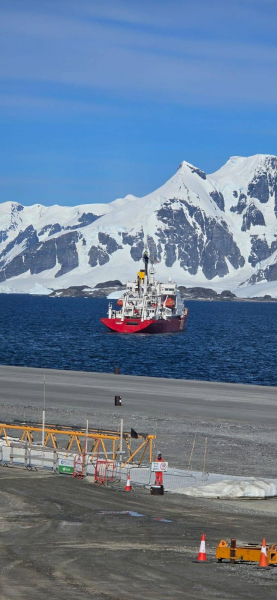 Полярне коло вперше перетнув український криголам «Ноосфера»: детальніше про міжнародні дослідження (ФОТО)