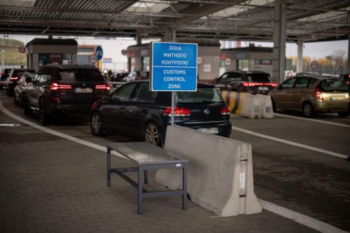 Черги на кордоні з Польщею через сервісні роботи: коли завершать