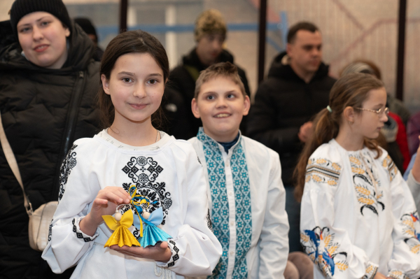 Для дітей із особливими освітніми потребами у Тернополі відкрили купольну альтанку (фото)