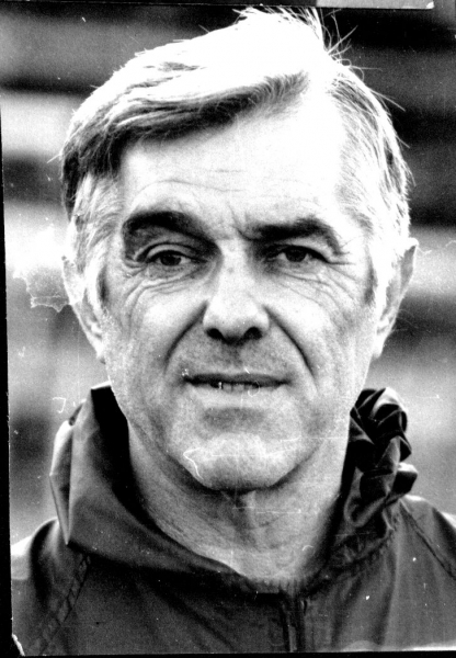 У офісі Асоціації футболу Тернопільщини погасили пам’ятний конверт, приурочений до 90-річчя Володимира Ониська (фото)