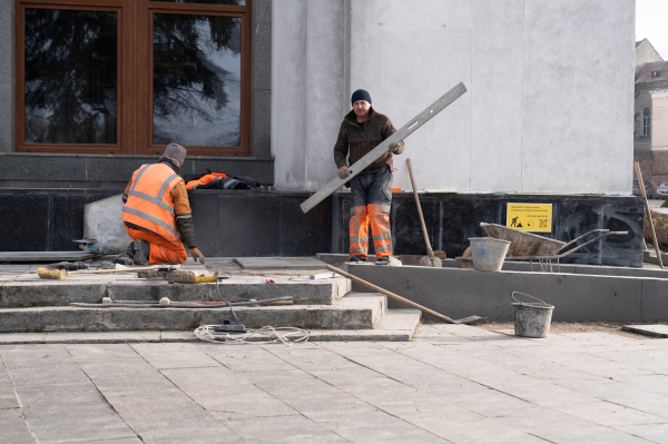 У «білому домі» в Тернополі розпочалась реконструкція: що планують зробити (ФОТО)